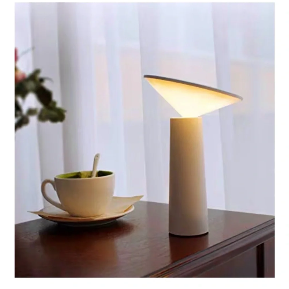 Modern Table Lamp, Partable Wireless LED Light new